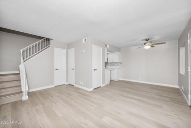 286 W Palomino Dr unit 147, Chandler, AZ 85225 - photo 2