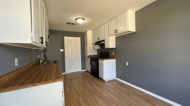 508 Batterson St, Cleburne, TX 76031 - photo 7