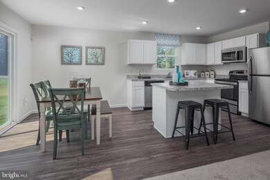 201 Pickett St, Taneytown, MD 21787 - photo 5