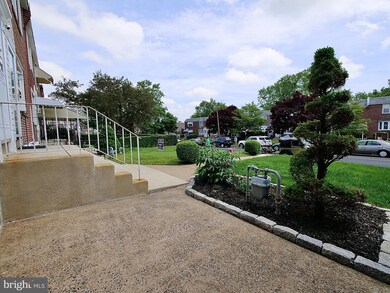 826 Crescent Dr, Glenolden, PA 19036 - photo 3