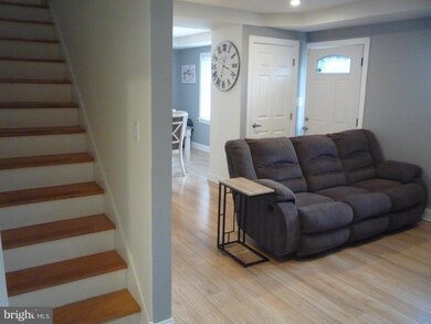 801 Bem St, Riverside, NJ 08075 - photo 2