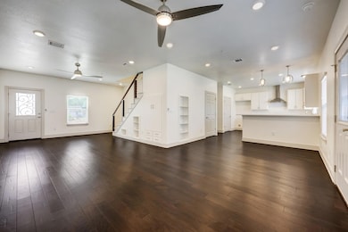 2105 Tiger Trail unit 302, Round Rock, TX 78664 - photo 3