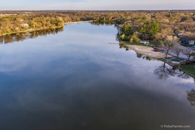 306 Locust St, Lake In the Hills, IL 60156 - photo 3