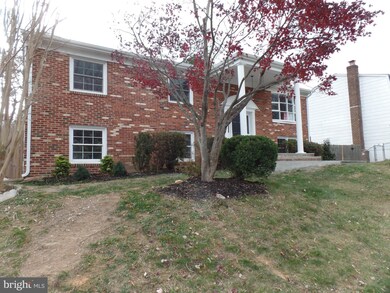 13328 Nickleson Dr, Woodbridge, VA 22193 - photo 3