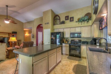 Kitchen (2)