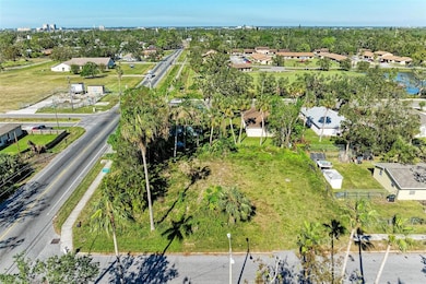 1307 15th St E, Bradenton, FL 34208 - photo 7