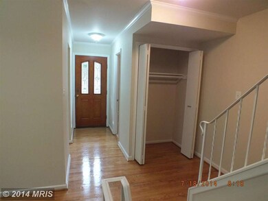 5504 Beaconsfield Ct, Burke, VA 22015 - photo 2