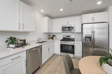 251 N Polly Ln unit 4, Santaquin, UT 84655 - photo 7