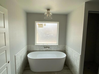 1020 N Oak Trail, Weatherford, TX 76085 - photo 4