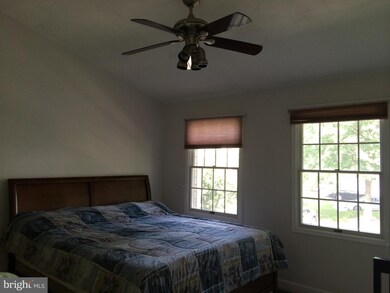 12519 Coral Grove Place, Germantown, MD 20874 - photo 5