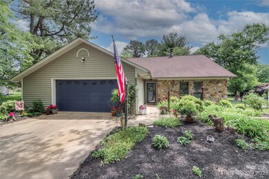 1508 Cameron Dr, Statesville, NC 28625 - photo 4