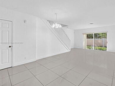 7611 Tamarac Island Cir unit 7611, Tamarac, FL 33321 - photo 5
