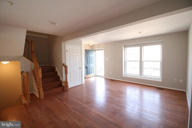 9823 Bayline Cir, Owings Mills, MD 21117 - photo 4