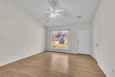 1631 Beaconcrest Cir, Murfreesboro, TN 37128 - photo 6