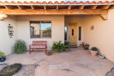 Inviting courtyard!