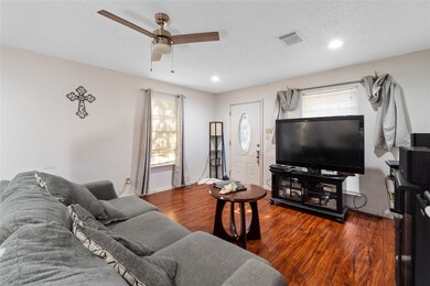 2312 Cromwell St, Houston, TX 77093 - photo 7