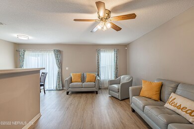 8226 Halls Hammock Ct, Jacksonville, FL 32244 - photo 5