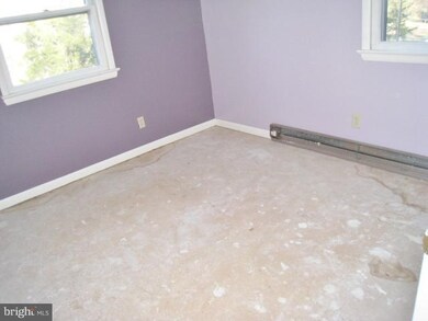 221 Gray Ln, Harpers Ferry, WV 25425 - photo 7