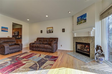 42432 Corlina Dr unit 8, Northville, MI 48167 - photo 6