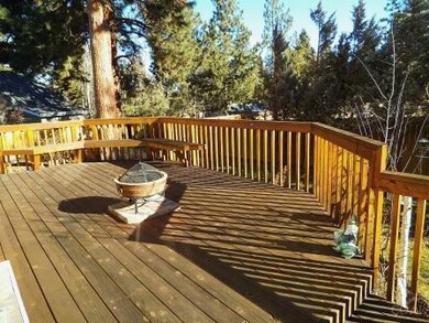 2003 SE Fairwood Dr, Bend, OR 97702 - photo 2
