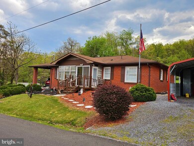 135 Southerly Dr, Moorefield, WV 26836 - photo 3