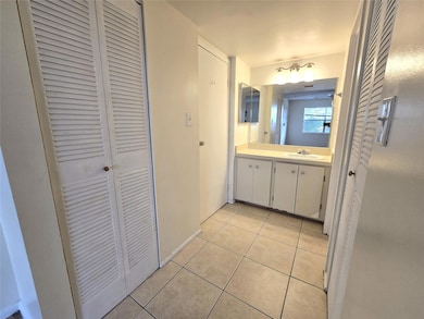 4334 NW 9th Ave unit 9-3B, Deerfield Beach, FL 33064 - photo 5
