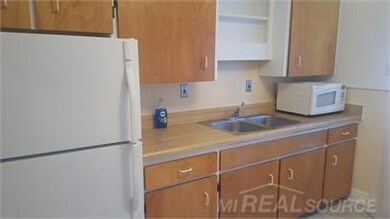 1312 Somerset Ave, Grosse Pointe Park, MI 48230 - photo 4