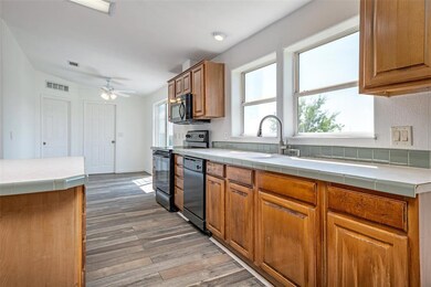 195 Lange Way, Rhome, TX 76078 - photo 6