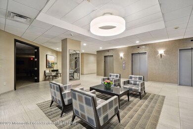 0003-04Foyer