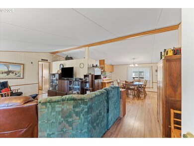 21807 S Schram Rd, Beavercreek, OR 97004 - photo 7