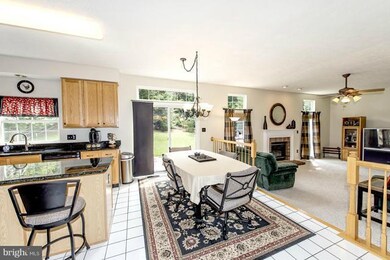 2401 Summershade Ct, Odenton, MD 21113 - photo 7