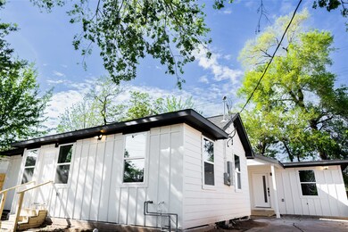 423 Frisco St, Houston, TX 77022 - photo 4