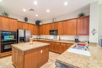 Gourmet Kitchen W/Granite Counter Tops