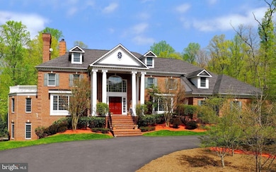 10618 Beach Mill Rd, Great Falls, VA 22066 - photo 2