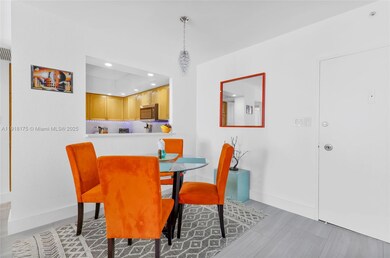 5600 Collins Ave unit 8Y, Miami Beach, FL 33140 - photo 4