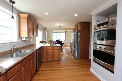 55 Elm St, Dracut, MA 01826 - photo 2