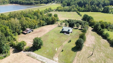 1919 Bear Creek Rd, Collinwood, TN 38450 - photo 4