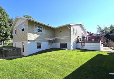 2009 E Capitol Ave, Pierre, SD 57501 - photo 2