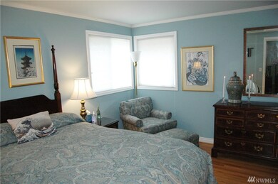 704 13th Way SW, Edmonds, WA 98020 - photo 7