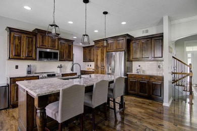 16324 S Locust St, Olathe, KS 66062 - photo 7