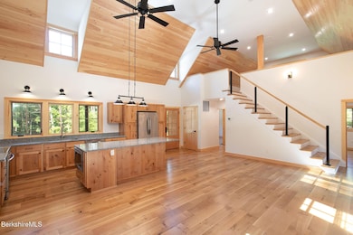 1427 Hewins St, Sheffield, MA 01257 - photo 5