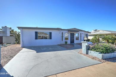 2427 E Marmora St, Phoenix, AZ 85032 - photo 5