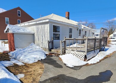 76 Oakland St, Waterville, ME 04901 - photo 3
