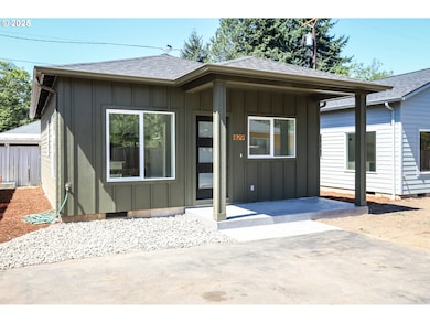 829 Horn Ln, Eugene, OR 97404 - photo 2