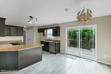 132 Kristen Marie Ct, Mount Washington, KY 40047 - photo 7