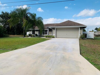 541 SW Feldman Ave, Port Saint Lucie, FL 34953 - photo 2