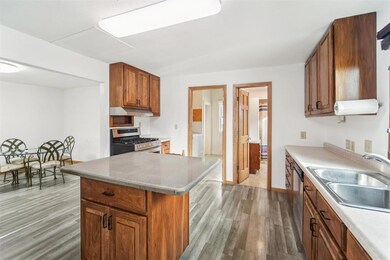 602 N 12th St, Guthrie Center, IA 50115 - photo 3