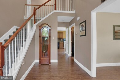 614 Governors Ct, Chambersburg, PA 17201 - photo 5