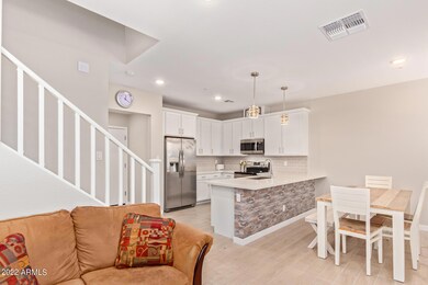 155 N Lakeview Blvd unit 136, Chandler, AZ 85225 - photo 5