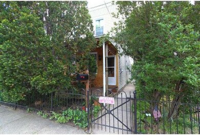 4453 Edgemont St, Philadelphia, PA 19137 - photo 2